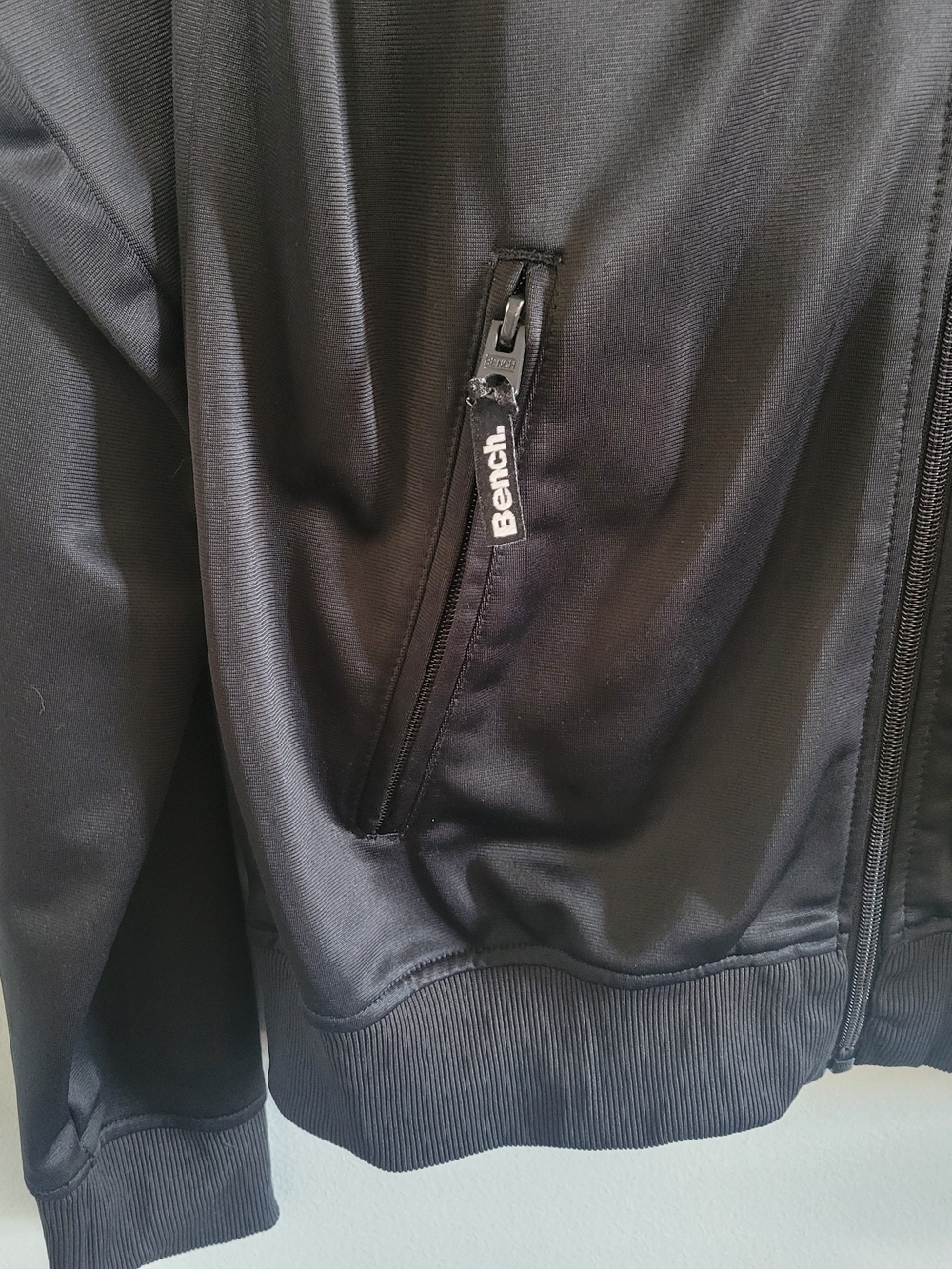 BENCH Zip-Up Jacket with Green Logo Accents Size Mens M Athleisure Lightweight - Picture 5 of 11